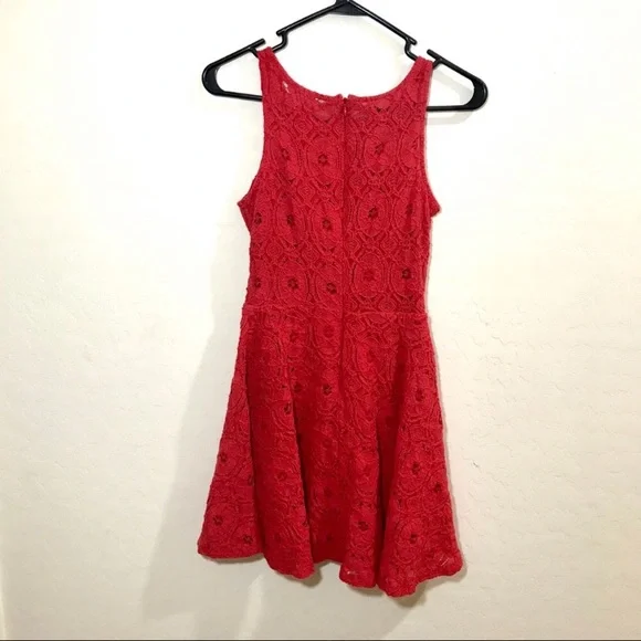 BB Dakota Women’s Size 2 Coral Lace Mini Skater Dress - Picture 6 of 6